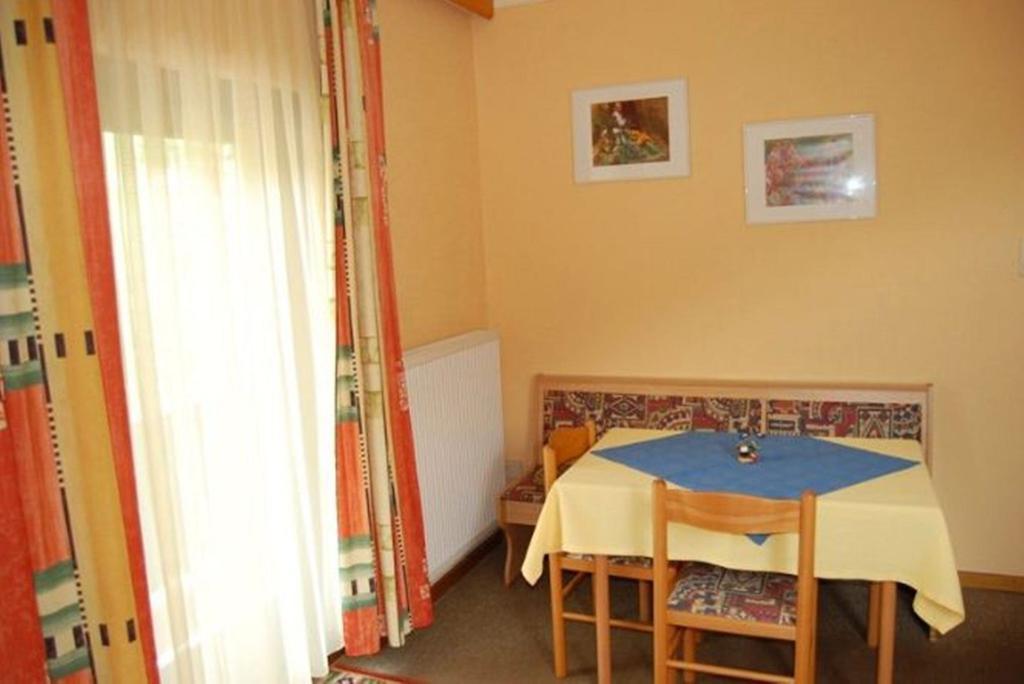 Zur Alten Schmiede Bad Kleinkirchheim Chambre photo